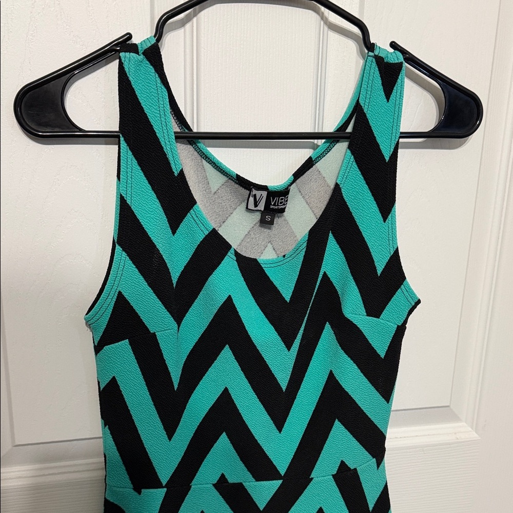 Stylish Black and Teal Chevron Mini Dress - Picture 3 of 6